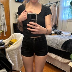 stretchy comfortable jean shorts